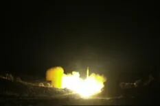 Video. La TV iraní mostró el lanzamiento de misiles contra la base de EE.UU.