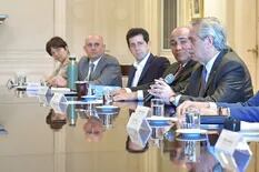 El Presidente entró en la reunión de gabinete para hablar solamente de la guerra en Ucrania