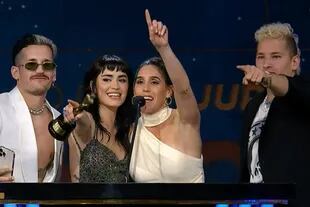 Soledad Pastorutti, Lali Espósito y Mau y Ricky recibieron el premio a mejor jurado por La voz argentina