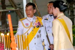 Escándalo: filtran fotos íntimas de la consorte del rey de Tailandia