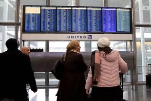 Saber qué aeropuertos exigen mayor tiempo de anticipación de sus pasajeros puede evitar mayores complicaciones en un viaje (Photo by SCOTT OLSON / GETTY IMAGES NORTH AMERICA / Getty Images via AFP)