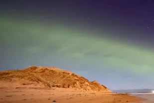 Científicos explican la aparición de una rara aurora boreal