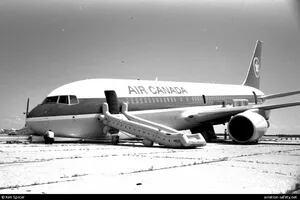 El día que un avión comercial, con decenas de pasajeros, se quedó sin propulsión a 12 mil metros de altura