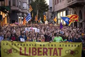 Un fallo inminente reaviva la tensión en Cataluña