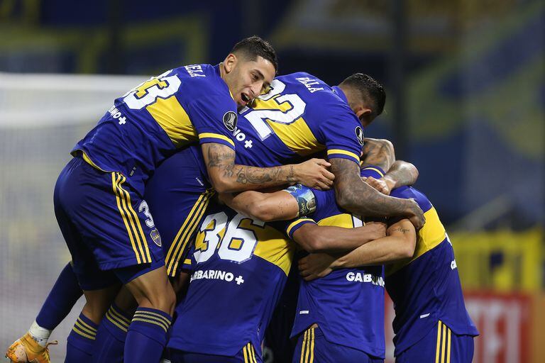 Boca - Santos, por la Copa Libertadores: con goles de Tevez y Villa, el equipo de Russo sumó una nueva victoria - LA NACION