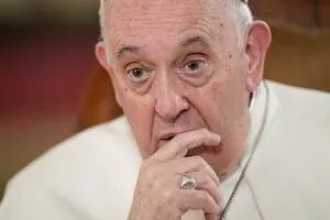 El Papa pidió no criminalizar la homosexualidad y llamó a recibir al colectivo LGBTQ+ en la Iglesia