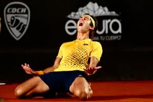 Doble objetivo cumplido para el tenista Tomás Etcheverry: Top 100 y la entrada a Roland Garros