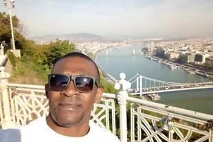 Eric Moussambani hoy, con 42 años: es seleccionador de natación de Guinea Ecuatorial