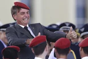 Bolsonaro, en una ceremonia militar en Brasilia durante la campaña