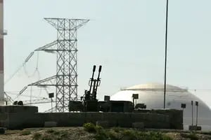 Alertan que Irán triplicó la producción de uranio enriquecido hacia niveles cercanos a los de las armas nucleares