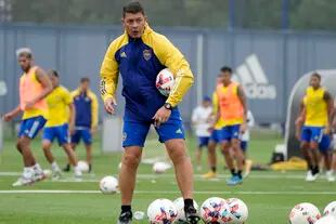 Sebastian Battaglia - Entrenamiento de Boca Juniors - Centro de Entrenamiento de Boca Juniors en Ezeiza - 19 de enero de 2022
