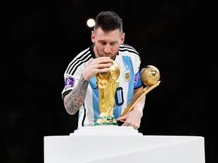 Lionel Messi ganó el Mundial Qatar 2022 rompiendo ocho récords de los 10 que tenía por delante