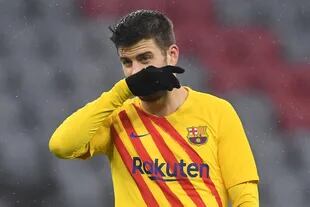 Piqué decidió concentrarse al cien por ciento en los entrenanientos en Barça e incluso aceptó una rebaja salarial