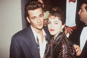 Tori Spelling recordó el fulminante vínculo entre Madonna y Luke Perry: “¡No podía creerlo!”