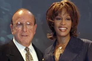 Clive Davis y Whitney Houston, su protegida