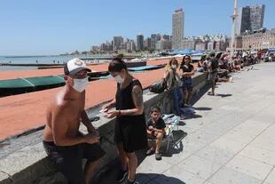 En la rambla del Casino de Mar del Plata se realizan testeos gratuitos para los turistas que lo requieran