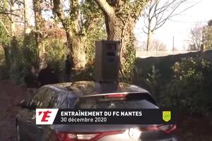 Hinchas del Nantes pidieron la renuncia del presidente con música circense