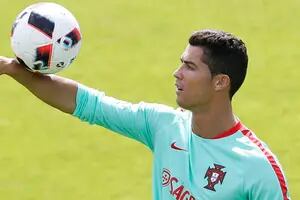Historias mínimas para conocer mejor a Cristiano Ronaldo, el "hijo no deseado"