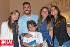 Así están hoy los hijos de Carlos Tevez, con quienes compartió un evento en la Embajada Británica