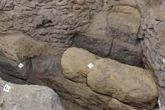 Sorpresa: remodelaban una escuela y descubrieron una muralla del siglo IV a.C.