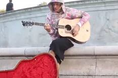 Justin Bieber le dedicó una serenata callejera a su amada, en Londres