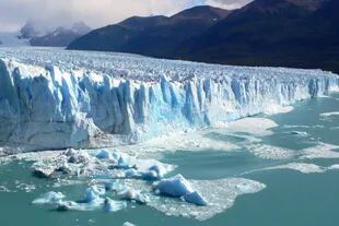 En el caso de los glaciares de Groenlandia, cuanto más grandes son, más rápido se derriten