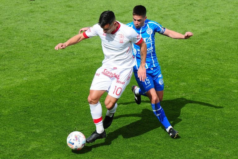 Godoy Cruz de Mendoza recibe a Huracán, por la séptima fecha del torneo de la Liga Profesional de Fútbol, en un partido en el que ambos tienen la necesidad de sumar puntos de cara a los descensos que habrá a fines de 2022.