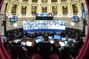 Una sesión del Senado argentino. El teletrabajo transformó todos los ámbitos, desde la empresa hasta la política