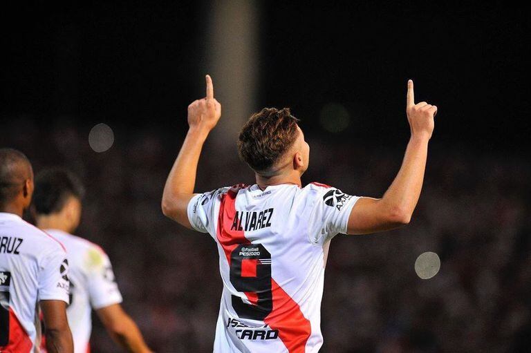 Julián Álvarez tiene 20 años y es delantero en River Plante. Crédito: Instagram