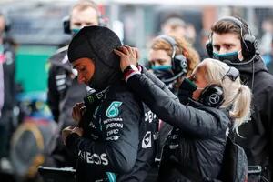 El inesperado error de Mercedes que condicionó la carrera de Hamilton