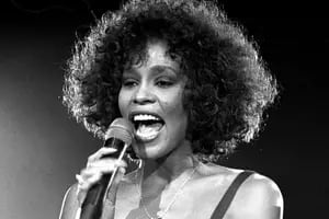 Whitney Houston "vuelve a la vida" como holograma para una gira de recitales