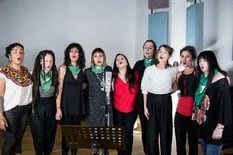 Actrices y músicas reversionaron "Bella Ciao" para pedir por el aborto legal