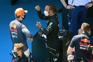 Sábado histórico en la Fórmula 1: Hamilton llegó a su 100° pole position