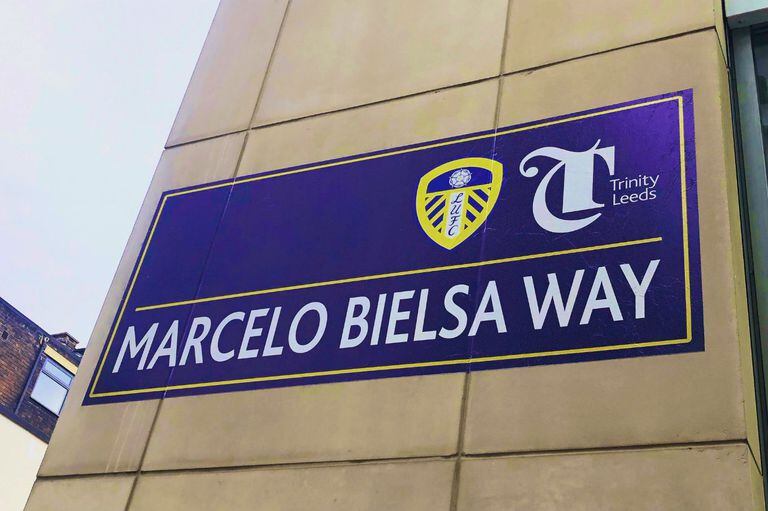 "Marcelo Bielsa Way", la calle que se inauguró en el centro comercial Trinity Leeds