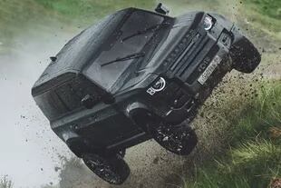 Las Land Rover fueron adaptadas para la película