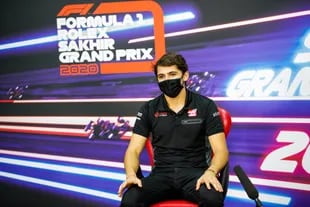 Pietro Fittipaldi en la conferencia de prensa del Gran Premio de Sakhir 2020: reemplazó a Romain Grosjean, tras el espectacular accidente en el Gran Premio de Bahrein