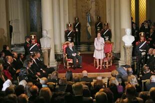 Cristina Kirchner y Raúl Alfonsín, en el Salón de los Bustos de la Casa Rosada