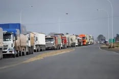 Reclaman el fin de los cortes de los transportistas autoconvocados y una “solución inmediata” del Gobierno