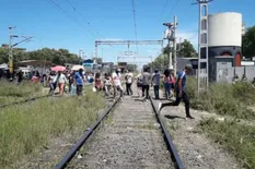 Un nene se escapó de su casa, cruzó las vías y murió atropellado por el tren Roca