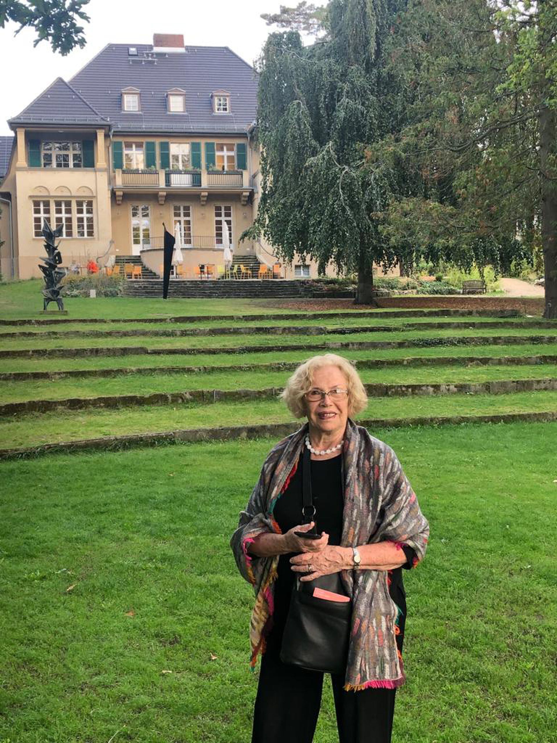 Con 81 años, Cristina Lucci siguió los pasos de sus hijos y se instaló en Alemania