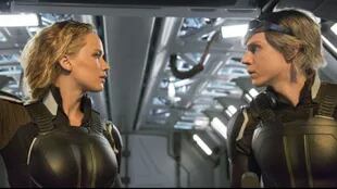 Jennifer Lawrence y Evan Peter en X-Men: Apocalipsis