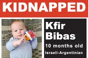 Qué se sabe de los Bibas, la familia argentina-israelí con un bebé que se volvió símbolo de la brutalidad de Hamas