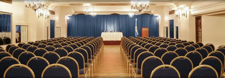 Salón de eventos del hotel desde donde "Chacho" Álvarez renunció a la vicepresidencia de la Nación. Foto: gentileza inmobiliaria Ana Simeone