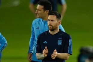 Lionel Messi, ya con otra cara, espera el partido del sábado contra México 