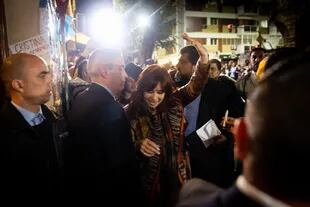 Cristina Kirchner, momentos antes del ataque. El rol de sus custodios aparece cuestionado. (Photo by Tomas Cuesta/Getty Images)