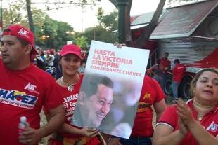 Simpatizantes de Chávez fueron a dar el último adiós con alegría