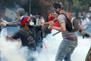 Las protestas en las calles de Caracas no cesan y el clima político se agita
