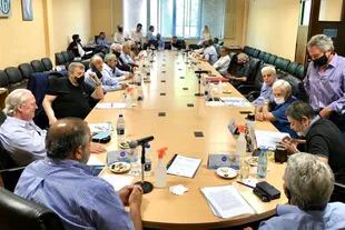 La CGT retomó ayer las reuniones presenciales en la sede de Azopardo después de ocho meses