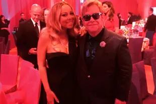Mariah Carey no se quiso perder la fiesta de Elton John
