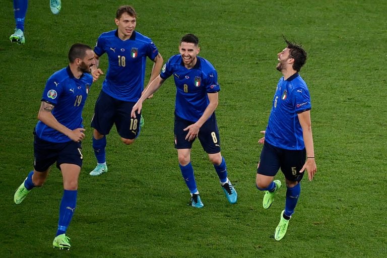 Italia ganó sus dos primeros partidos y es el primer equipo clasificado a los octavos de final de la Eurocopa 2020